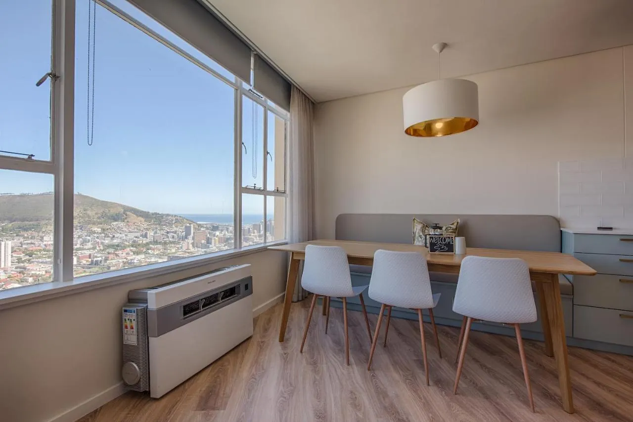Gem On The Foothills Of Table Mountain!! Apartment Cape Town