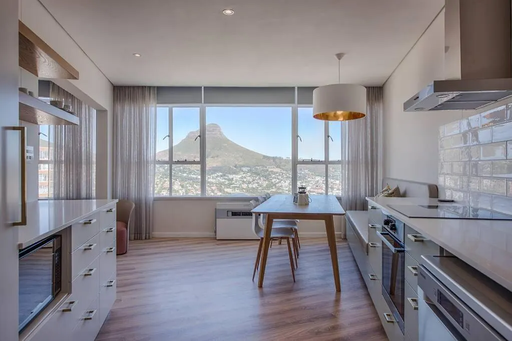Gem On The Foothills Of Table Mountain!! Apartment Cape Town
